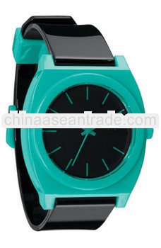 2013 new fashion silicone jelly watch