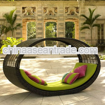 2013 rattan furniture for garden PE rattan Outdoor canopy bed