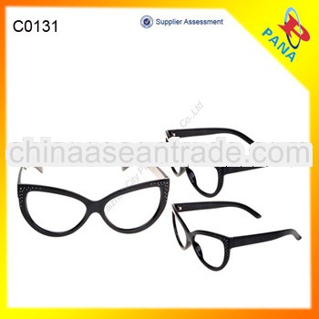 2014 Latest Plastic Chinese Fashion Sunglass For Women FDA CE OEM
