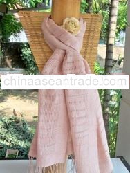 Scarves in natural refined silk, hammock structure