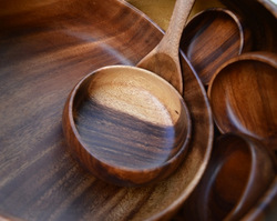 monkey pod ( acacia wood bowls )