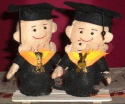 Boneka Wisuda