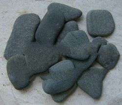 black bali pebble