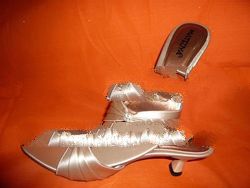 Matsuya Shoes and Sandals