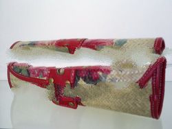 Decorated Wicker Clutz Handbag