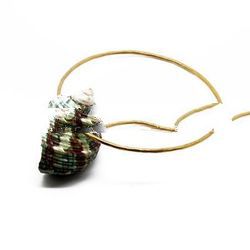 brass sea shell bangle