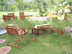 Auckland Oval Ext. Table & Broadway Relax Chair