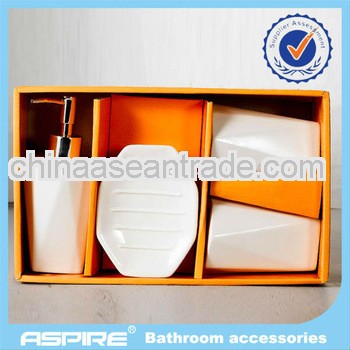4pcs Luxury white ceramic bathroom accessory