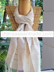 Scarves in natural refined silk, hammock structure