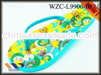 Attractive EVA Beach Slippers For Children