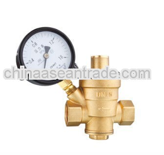 Brass Pressure-Reducing Valve With Pressure Meter