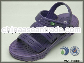 COMFORTABLE CHILDREN'S PCU SHOES