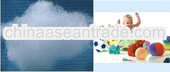 Carded polyester filling fiber