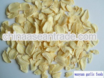 Chinese Dehydrated Garlic Flakes with best quality