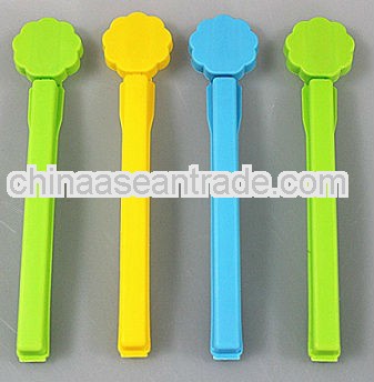 Colorful plastic bag clips for promotion