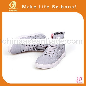 Cool fashion lesiure spikes canvas shoes