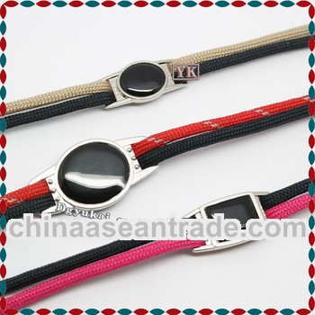 Curved Paracord Charm With Black Epoxy Sticker