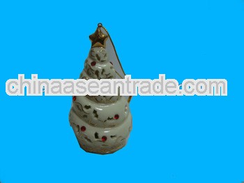 Decorative hanging ceramic christmas ornament