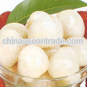 Delicious canned lychees in syrup
