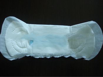 Disposable lady anion sanitary napkin