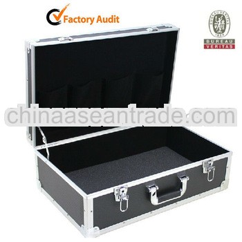 Distinguished Aluminum Carrying Case MLD-AC740
