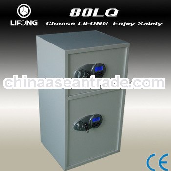 Double door safe deposit box