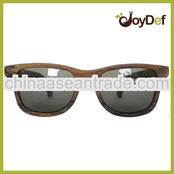 Eco-friendly Customized Wayfarer Wood Sunglasses China with Polarized Lens