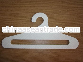 Eco paper hanger