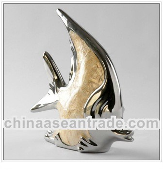 Electroplate Titainium Animal Figurines Furnishing Ceramic Fish Home Decoration Sculpture With Shell