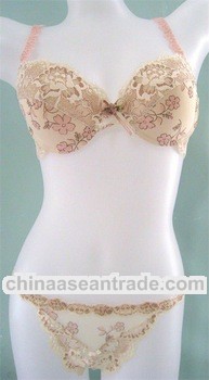 Elegant Velvet Lady's Bra G-string with Unique Design