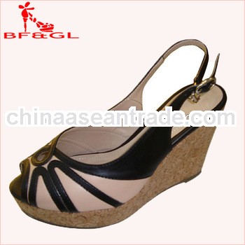 Fashion Fabric Upper Wedge Pumps