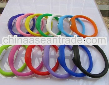 Fashion silicone custom logo watch