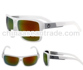 Fashionable hot polarized sunglasses