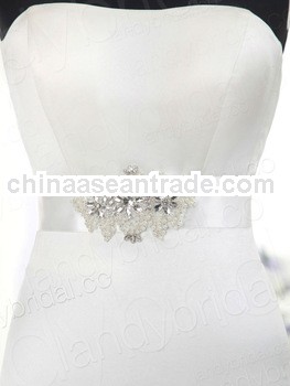 Gorgeous Silver Crystal And Pearls Beaded Bridal Belts