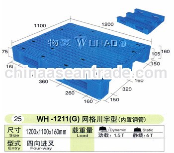 Gridding top plastic pallets