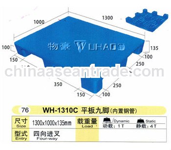 Heavy duty plastic pallet