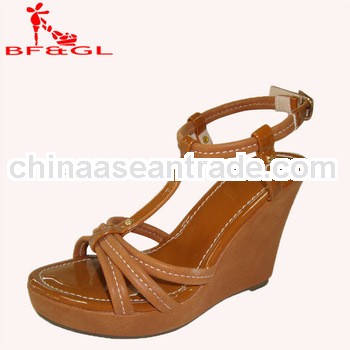 Ho Chi Minh City Eye-catching Platform Wedges Sandals For Women Simple design Platform Wedge Sandals