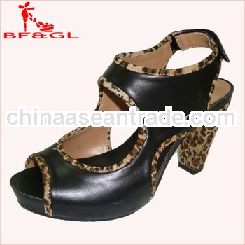 Hot Sale Cool Chunky Heel Comfortable Sandals Women