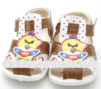 Hot sale cute walking sandals for kids