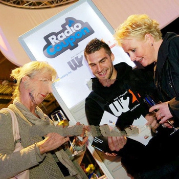 J1A-038 Good quality LED backpack illuminated billboard sign with lithium battery for oudoor adverti