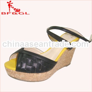 Jawa Fashion T-strap buckle peep toe wedge sandal
