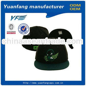 Kahki cotton twill golf cap with embroidery