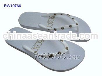 Ladies beach slipper 2013 with rivet