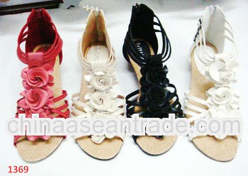 Latest flat PU flowery sandals/ shoe for women 2013