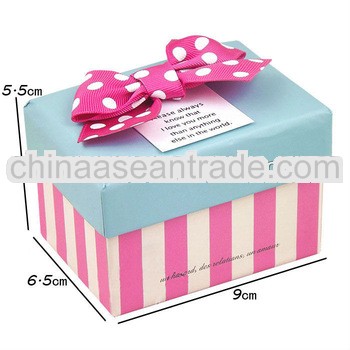 Light green cover big bowknot gift box