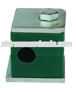 Light (one-bolt) plastic pipe clamp