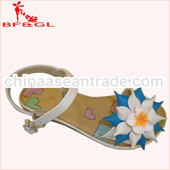 Lovely Girls White and Blue Flowers Kids Shoes Wholesale