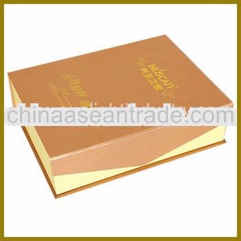 Luxury paper gift boxes with magnetic clasp