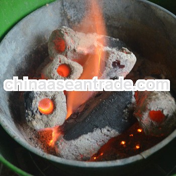 Machine made mahogany sawdust square bbq charcoal with a hole