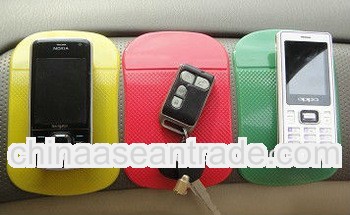 Multi-function sticky high quality PU car anti slip dashboard pad for key mobile